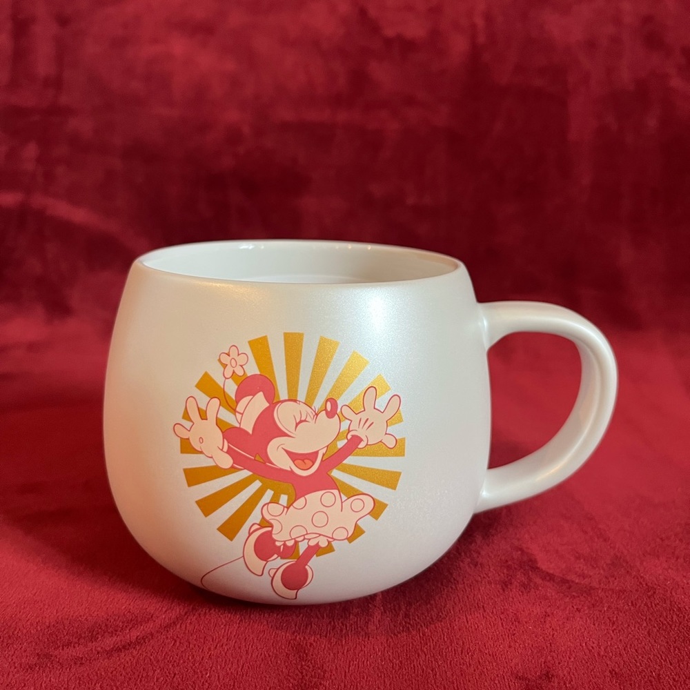 *Mickey and Minnie coffee cup